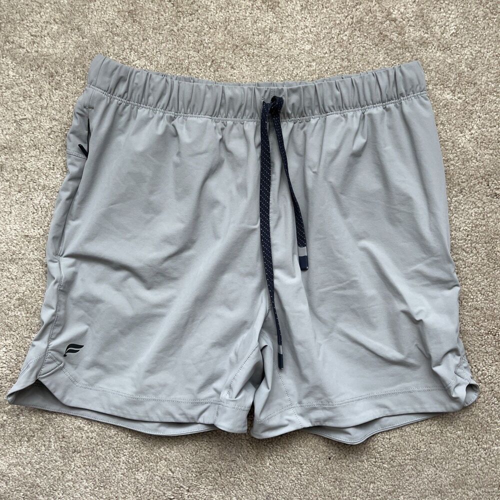 Fabletics The One Shorts Mens Medium Gray 5" Unlined Gym Training Stretch